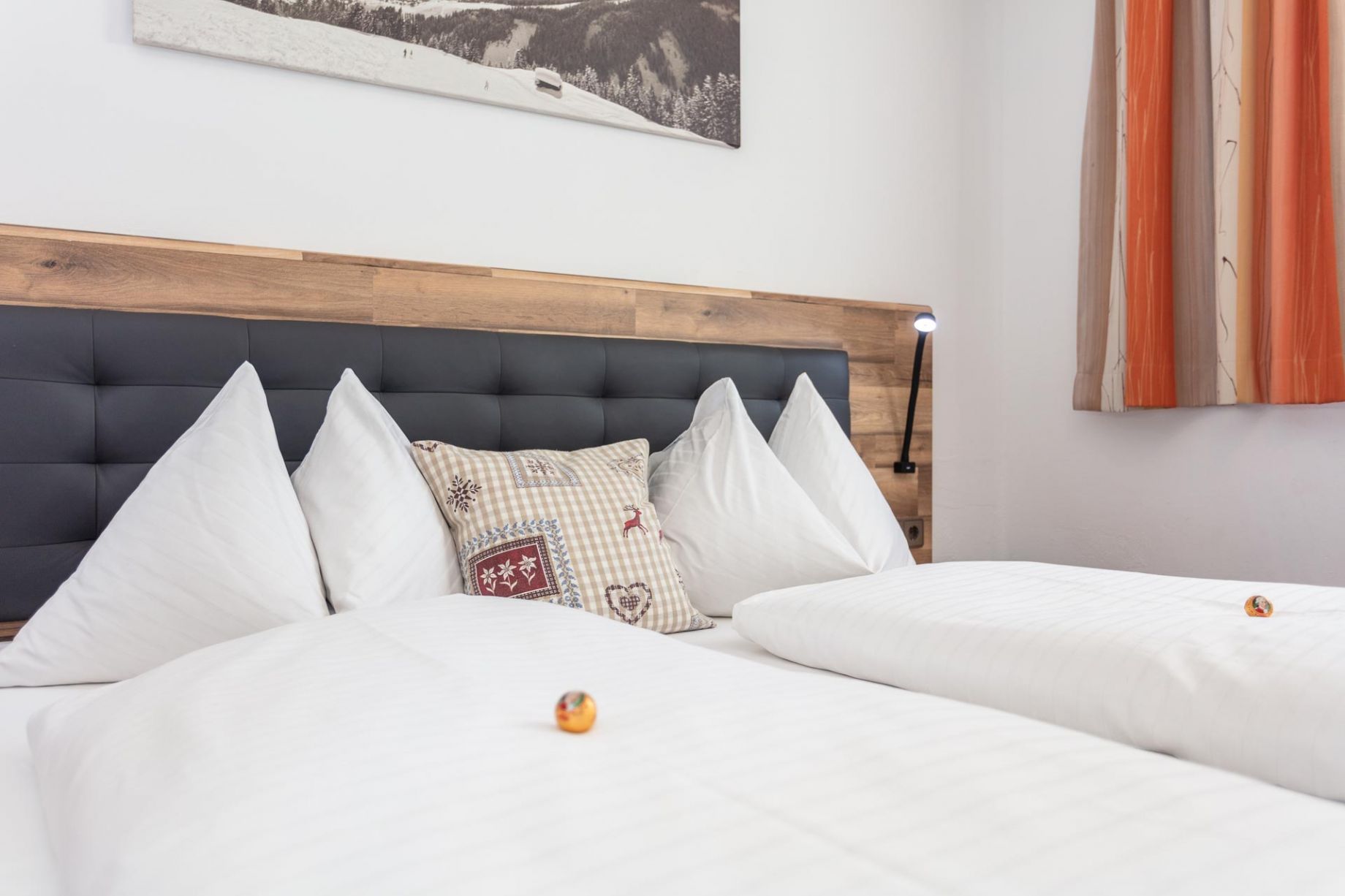 Ferienwohnungen 2 4 Und 5 Im Haus Auernigg In Kaprun Im Salzburger Pinzgau